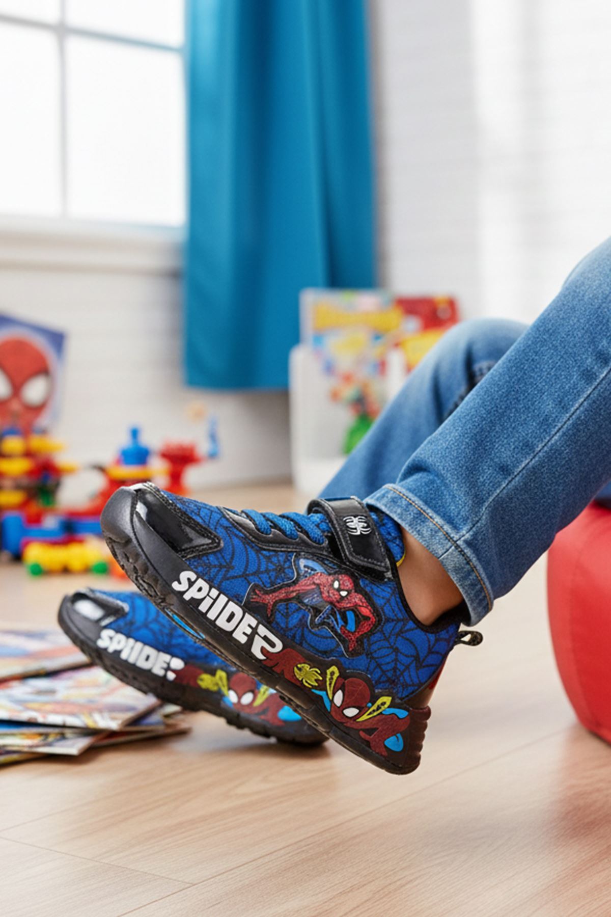 Işıklı Erkek Çocuk Sneaker Ayakkabı – Hafif Anatomik Spor Ayakkabı