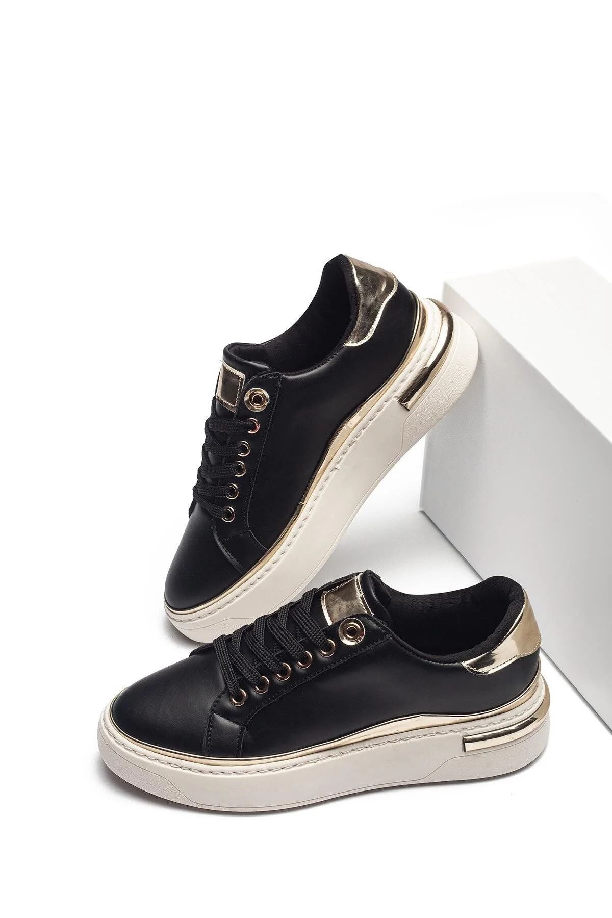 Beyaz Siyah Gold Yumuşak Kadın Günlük Casual Sneaker