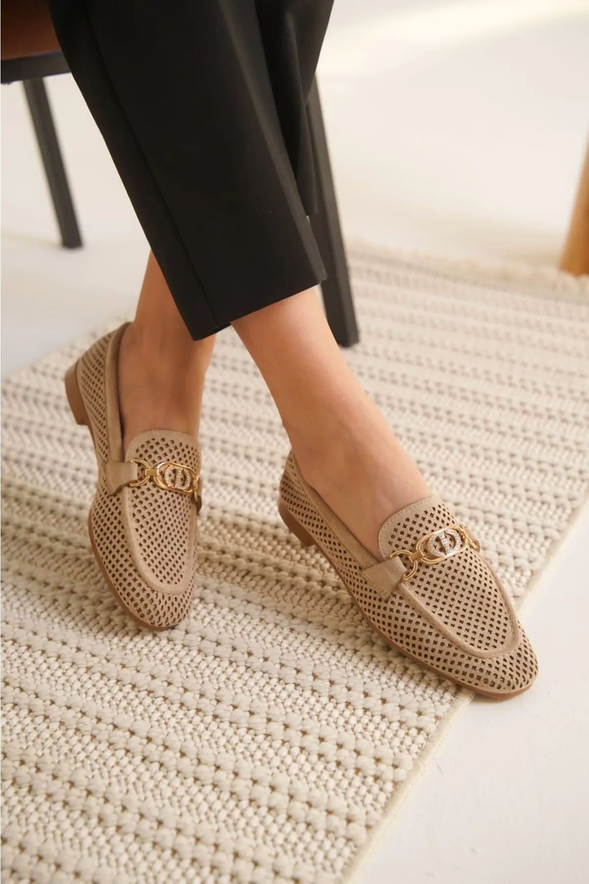 Tay Tüyü Düz Burun Yumuşak Loafer Babet (Metal Tokalıdır- Plastik Değildir )