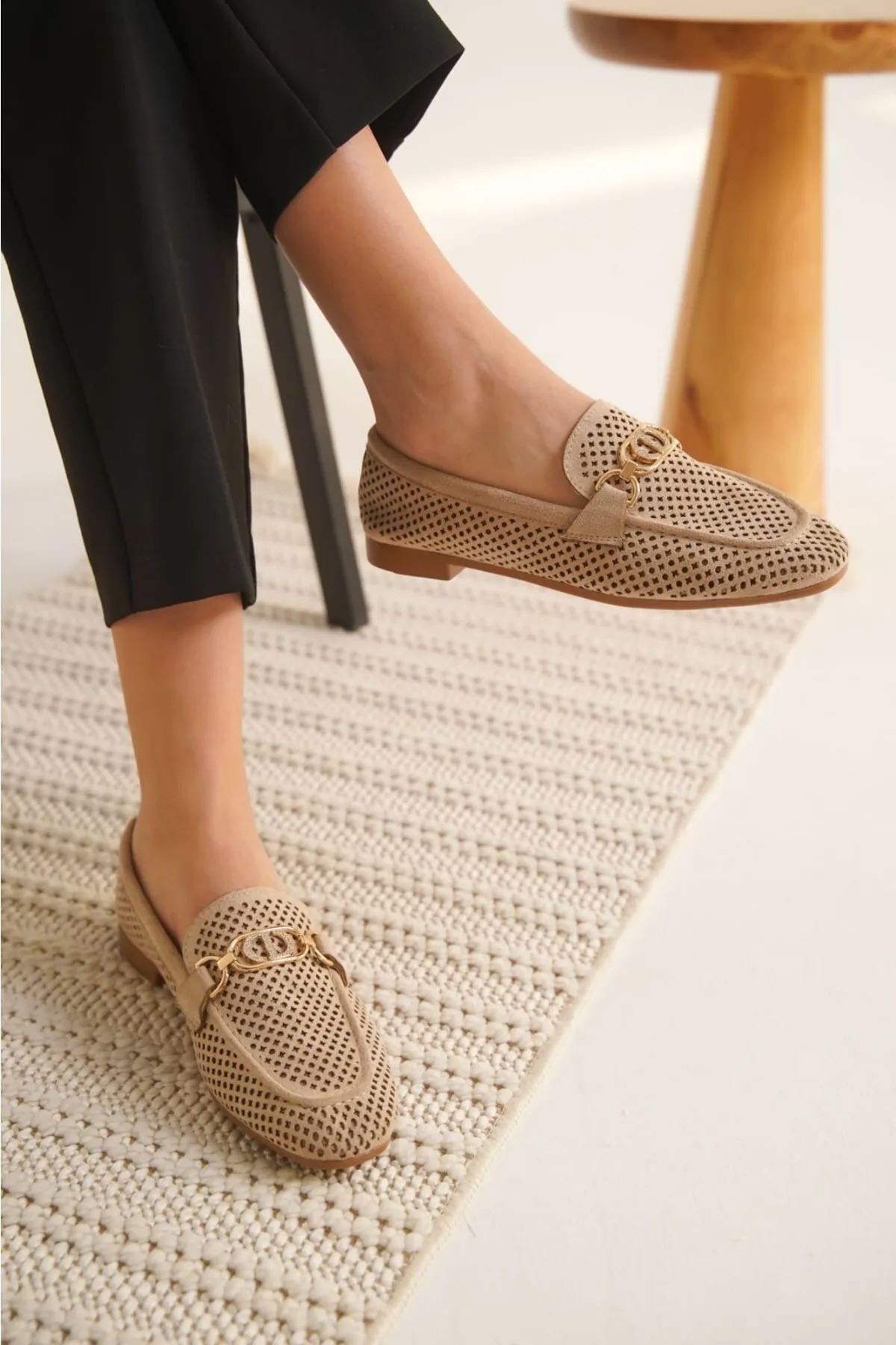 Tay Tüyü Düz Burun Yumuşak Loafer Babet (Metal Tokalıdır- Plastik Değildir )