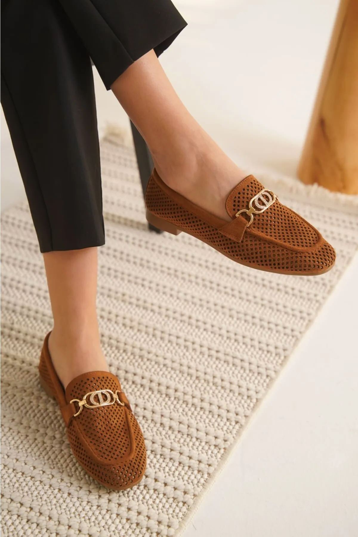 Tay Tüyü Düz Burun Yumuşak Loafer Babet (Metal Tokalıdır- Plastik Değildir )