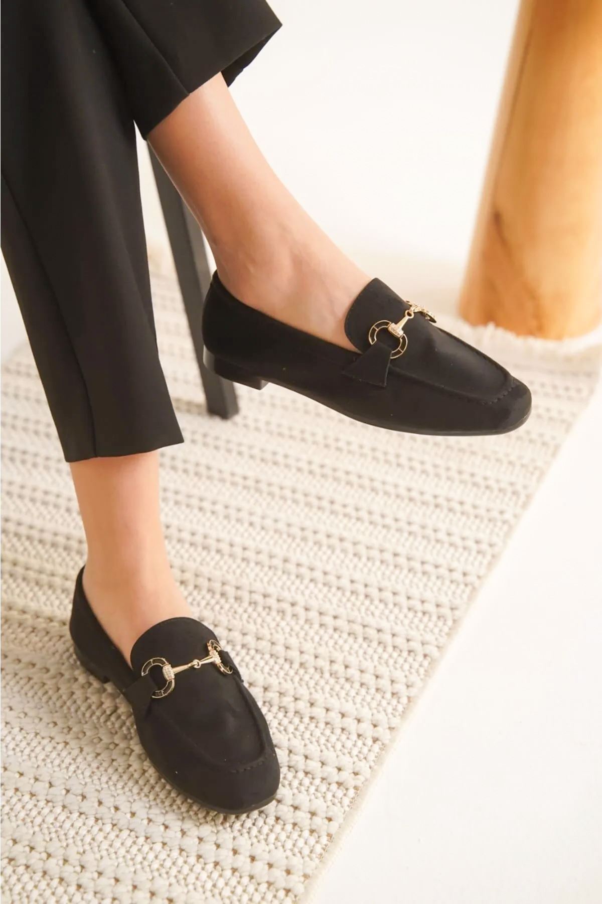Tay Tüyü Düz Burun Yumuşak Loafer Babet (Metal Tokalıdır- Plastik Değildir )
