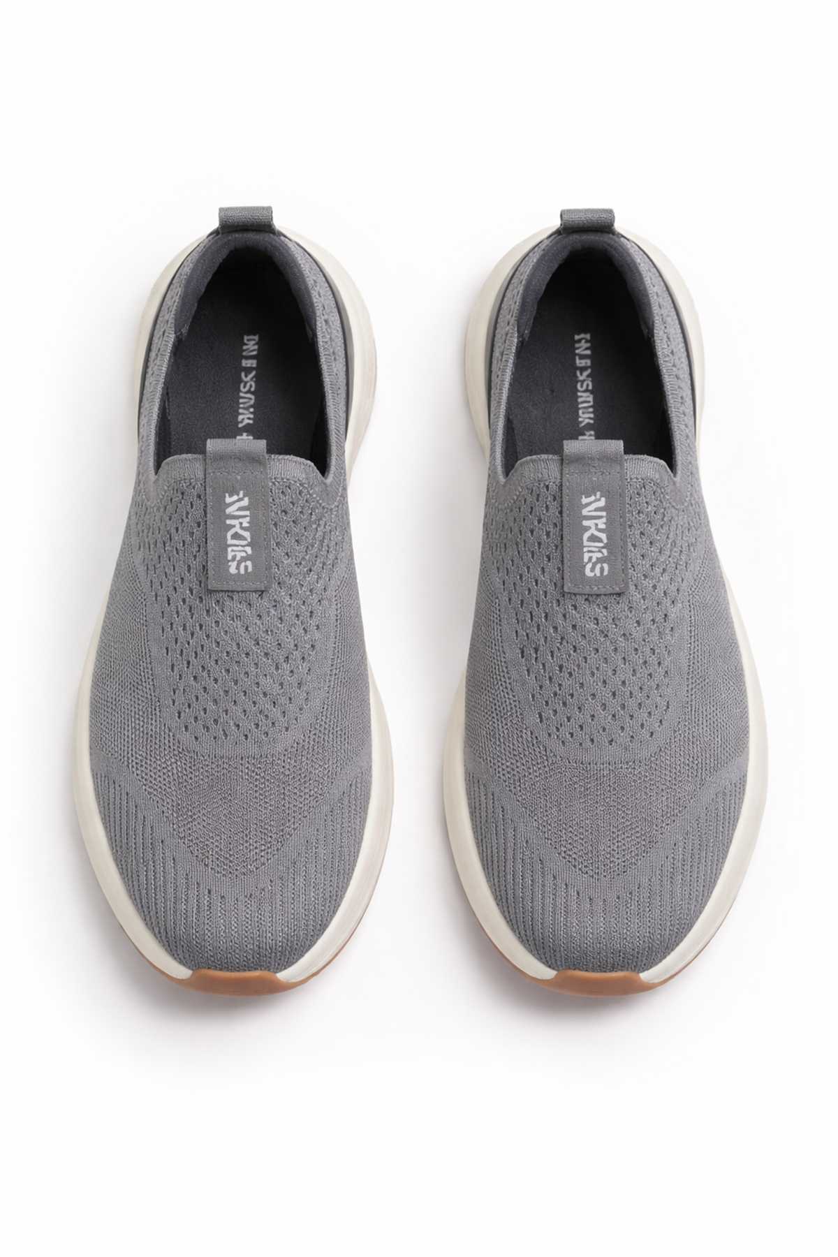 Erkek Gri Triko Slip-On Spor Ayakkabı – Hafif, Nefes Alabilir Günlük Konfor Ayakkabı