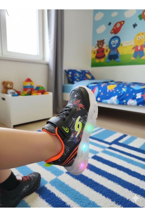 Spider Desenli ışıklı Çocuk Spor Ayakkabısı