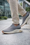 Erkek Gri Triko Slip-On Spor Ayakkabı – Hafif, Nefes Alabilir Günlük Konfor Ayakkabı